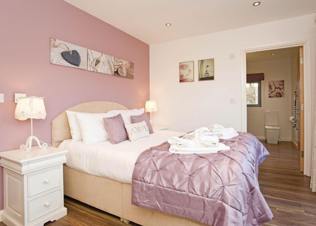 Dacre Lakeside Park Hotel Brandesburton Bagian luar foto