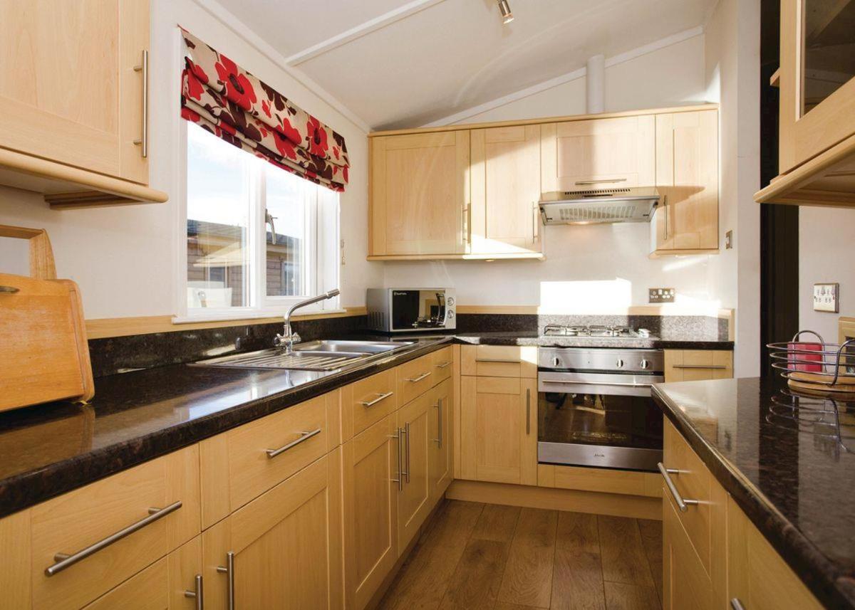 Dacre Lakeside Park Hotel Brandesburton Bagian luar foto