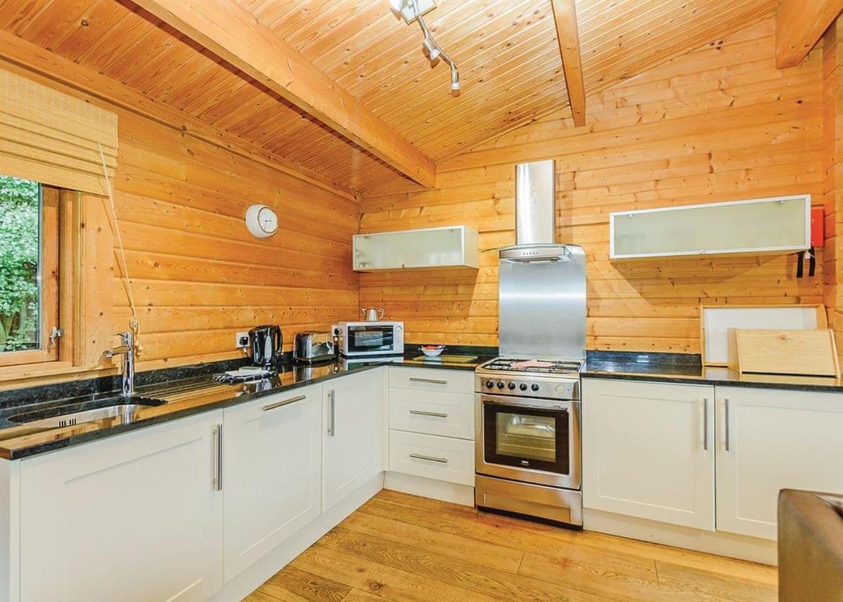 Dacre Lakeside Park Hotel Brandesburton Bagian luar foto