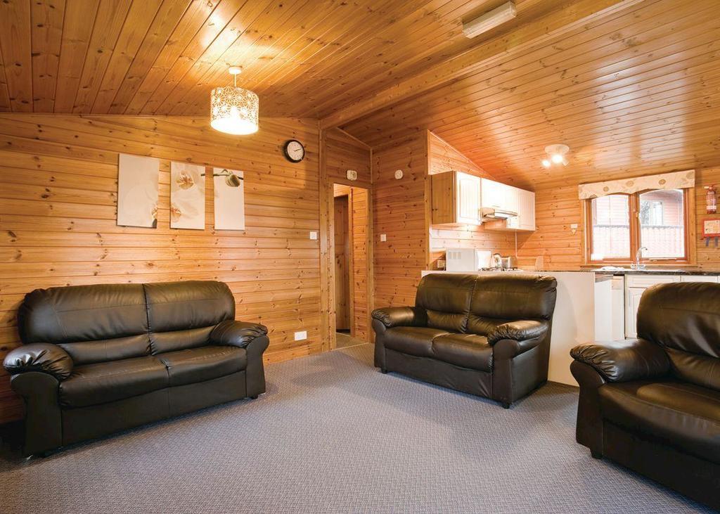 Dacre Lakeside Park Hotel Brandesburton Bagian luar foto