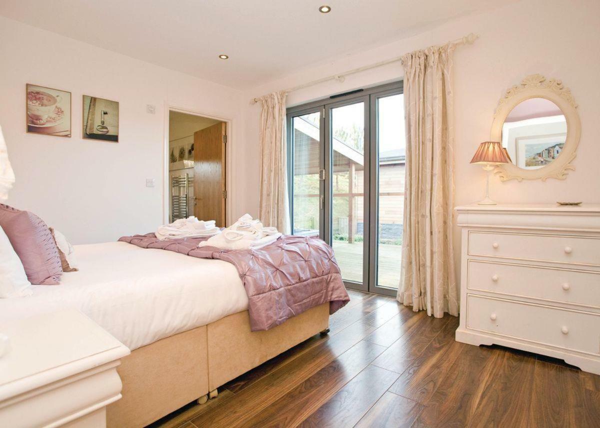 Dacre Lakeside Park Hotel Brandesburton Bagian luar foto